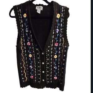 Koret Black Floral Knit sweater vest . Size petite small